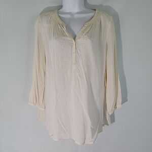NWT St. JOHN'S BAY Ivory Button Long Sleeve Floral Embroidery Top Size M Soft